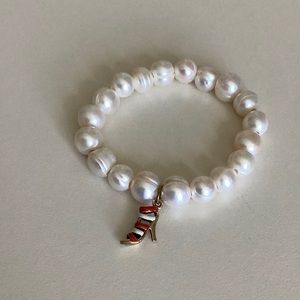 Pearl bracelet